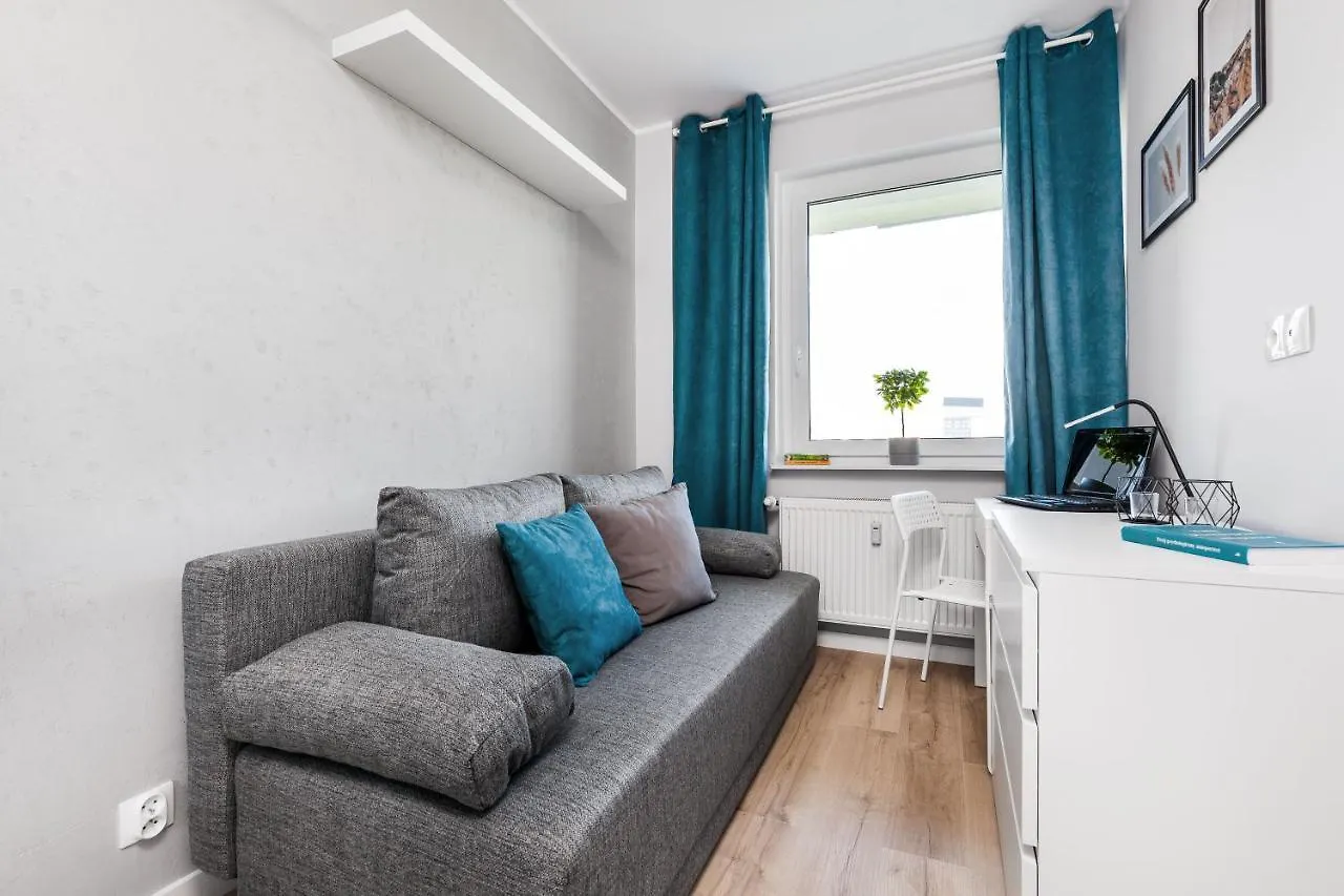 Apartament Pokoje Gdańsk Zaspa - Pilotów 20b, 800m SKM-Zaspa, odległość do morza 3km Polska