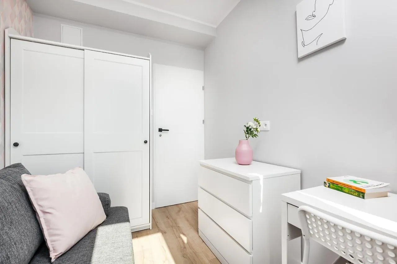Kwatera prywatna Apartament Pokoje Gdańsk Zaspa - Pilotów 20b, 800m SKM-Zaspa, odległość do morza 3km